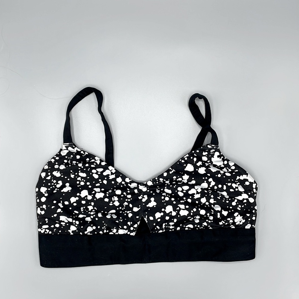 Fabletics sports bra polka dot paint splatter B&W